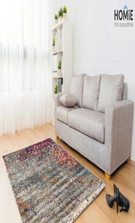 שטיח אבסטרקטי גיאומטרי מודרני צבעוני ריבועים קטנים דגם ונוס 01. השטיח היוקרתי ישתלב בסלון, חדר שינה, חדר ילדים ותינוקות, מסדרון, חדר אורחים, חדר משחקים, פינת ישיבה, פינת אוכל, חדר עבודה, משרד, בית ספר וגן ילדים. 
